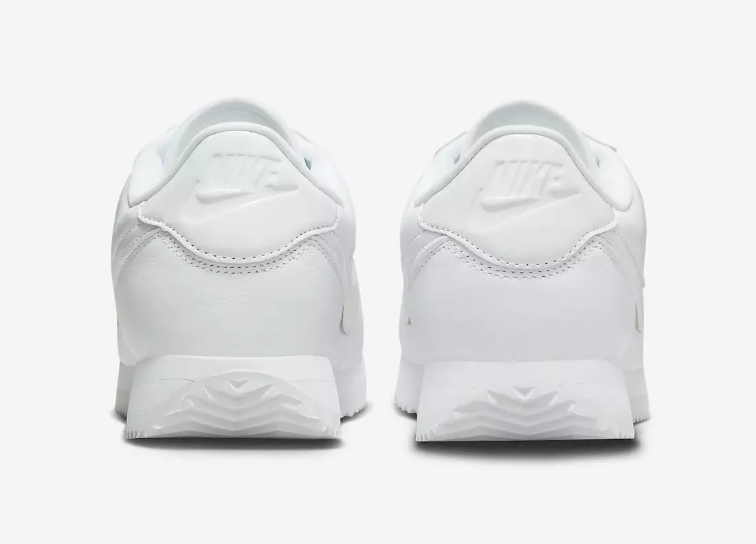 Nike triple white on sale air max 72 trainers